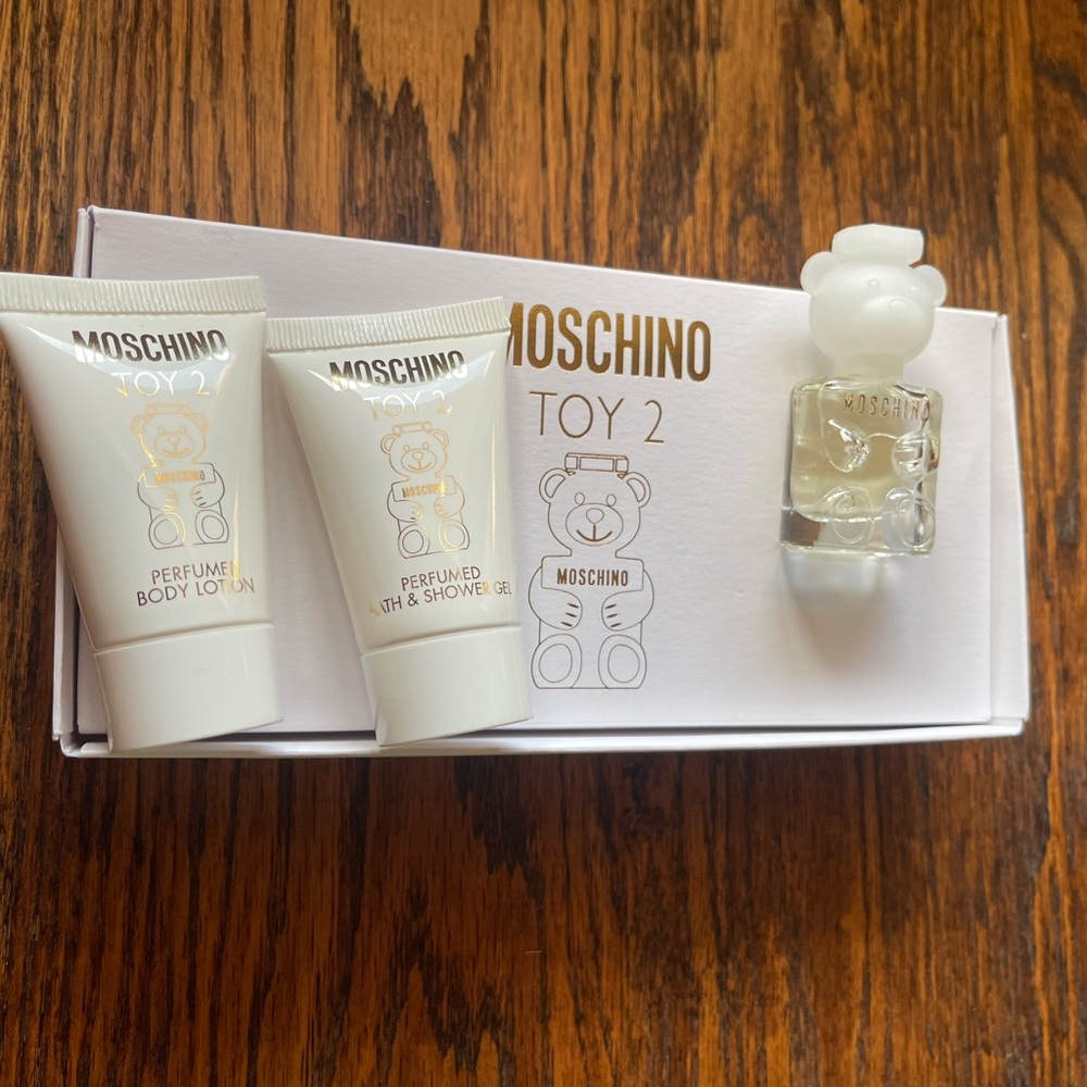 Moschino Toy 2 Mini Set with Gold Accents